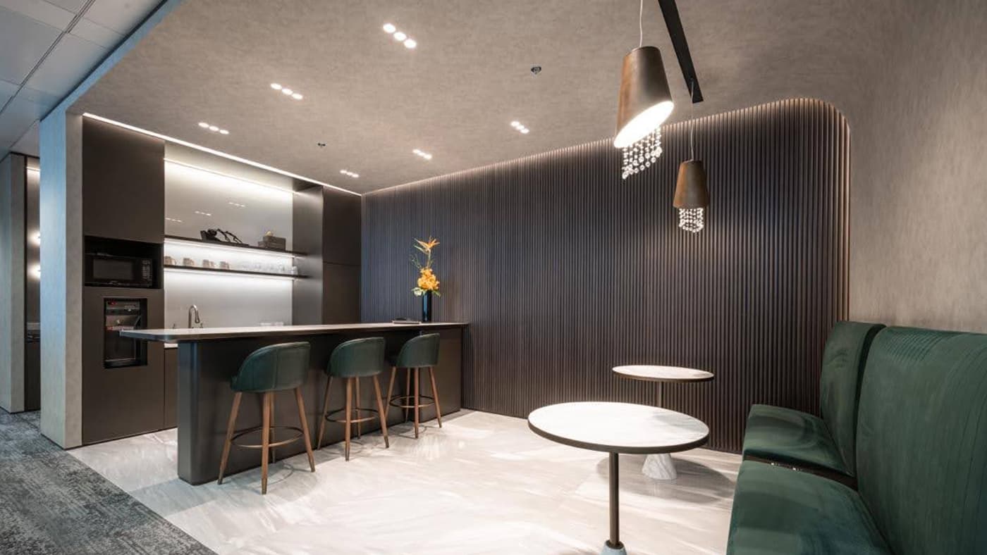 TEC 电竞菠菜有宽敞舒适的共享休息区，提供咖啡、茶点等多样化会议茶歇服务