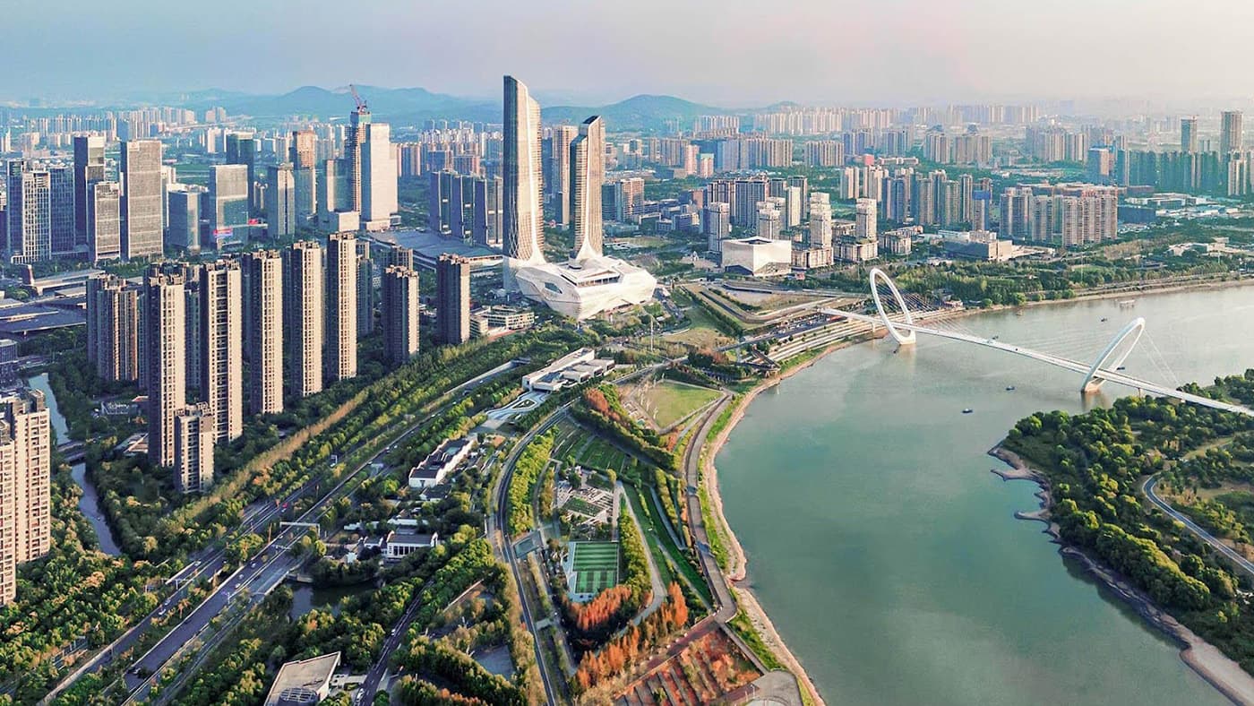 电竞博彩 TEC 的商务中心位于南京 CBD，坐落于高端办公大楼