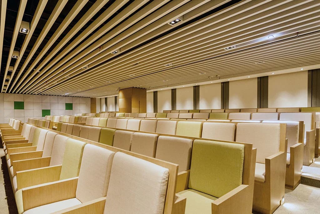 电竞菠菜在广州周大福金融中心可供租用的演讲厅