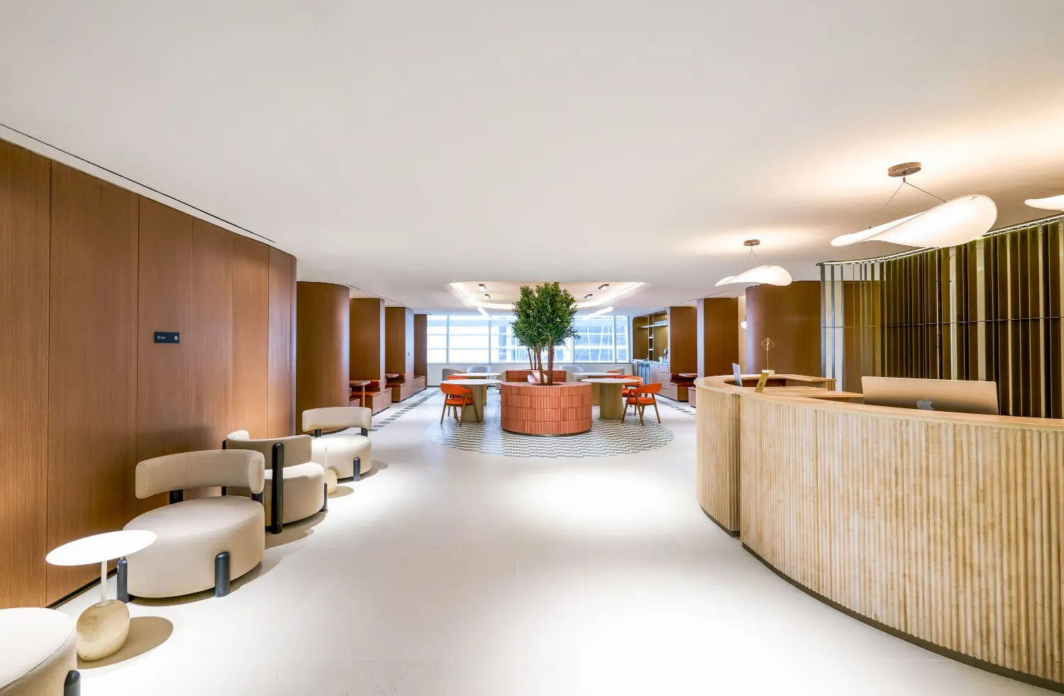 The Members Lounge in KAFD 2.08 features comfortable seating and a modern design
