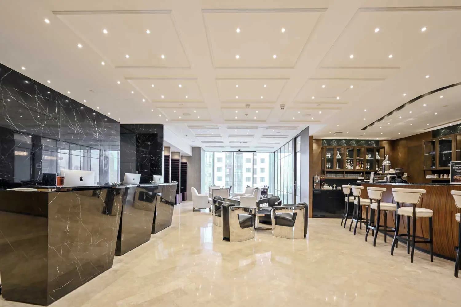 静安区嘉里中心二座的活动空间