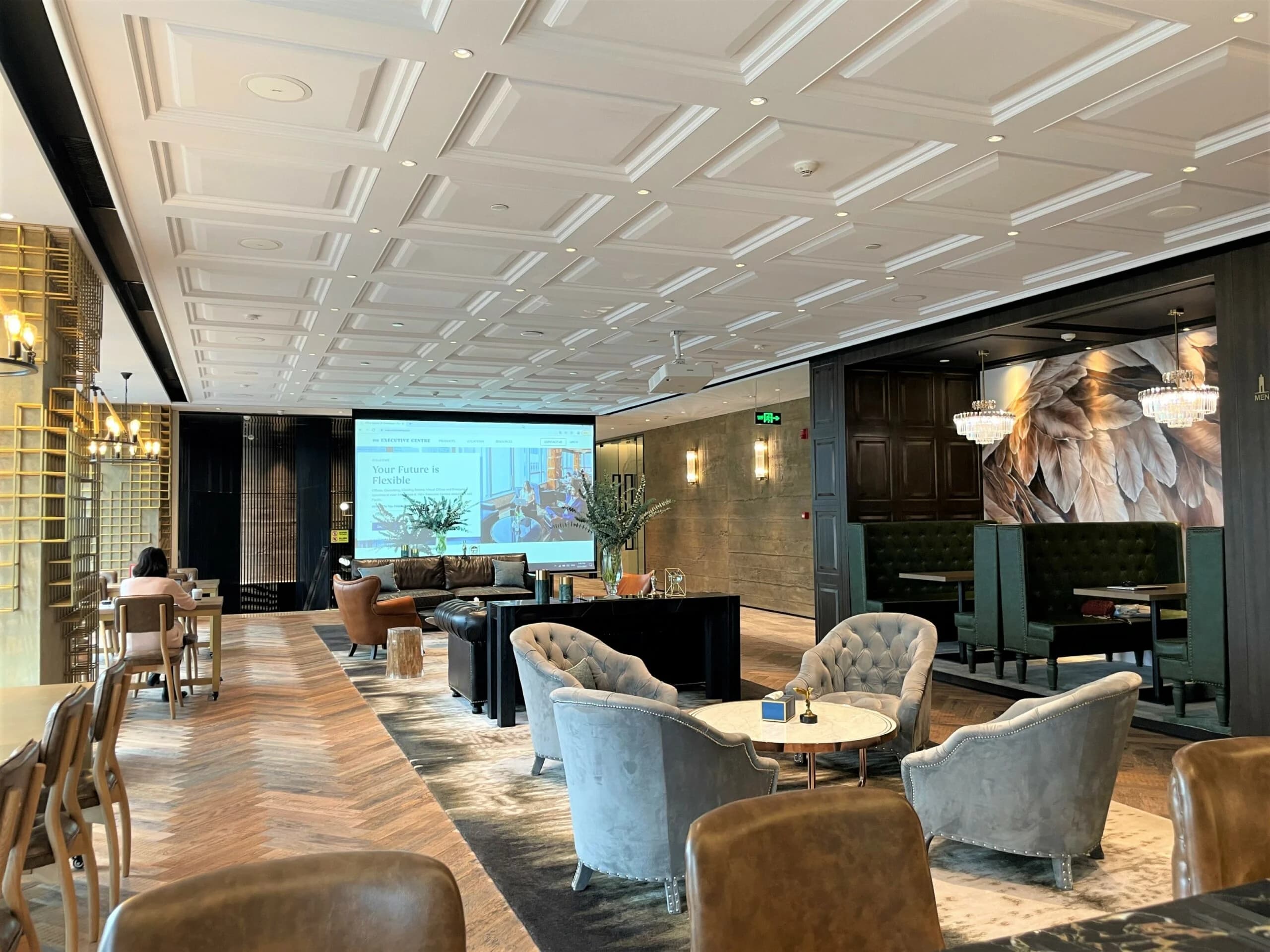 深圳湾钻石塔的活动空间