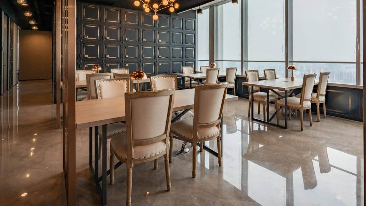 电竞菠菜 TEC 的商务中心坐落于成都 CBD 区域,能欣赏成都城市景观