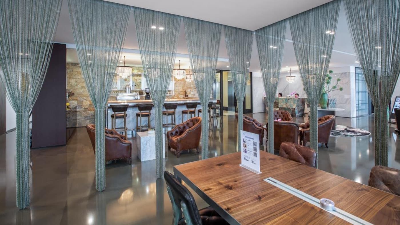 电竞菠菜 TEC 商务中心设有开放式共享办公区域