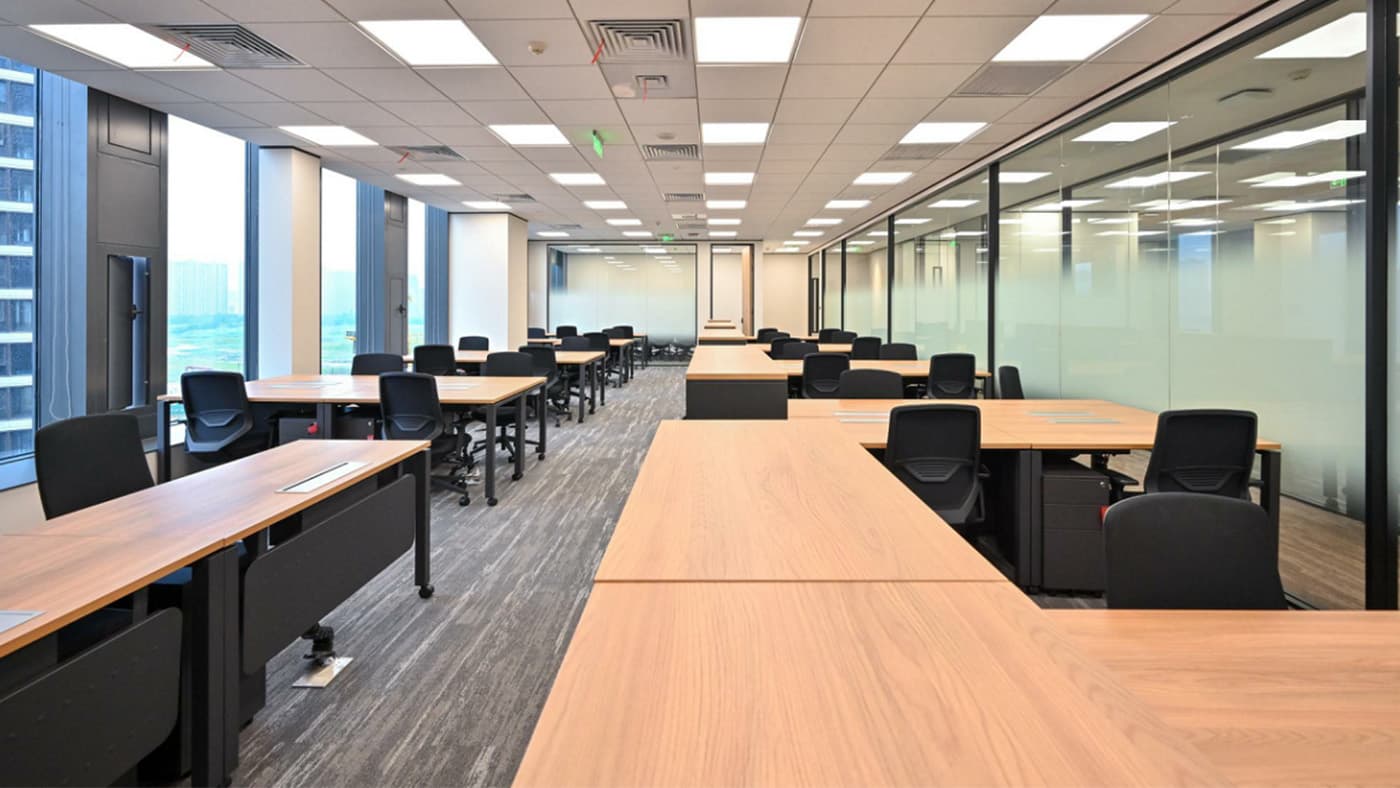 电竞菠菜的商务中心位于杭州拱墅区,为租户带来中央商务区的地理优势和商业机会,让企业轻松通过有利的营商环境来进行业务