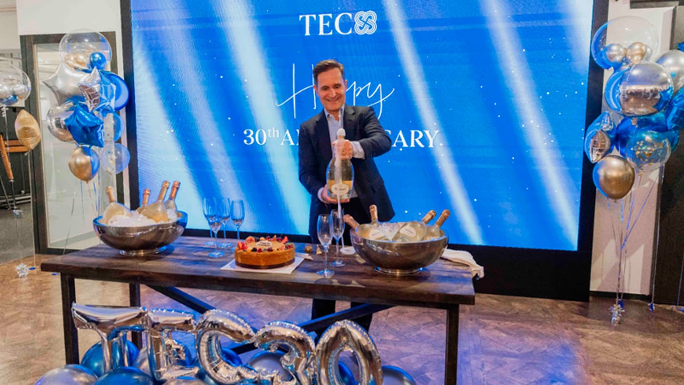 电竞博彩创办人及 CEO Paul Salnikoff 先生正在庆祝电竞博彩成立 30 年,并继续展望未来有更多发展可能