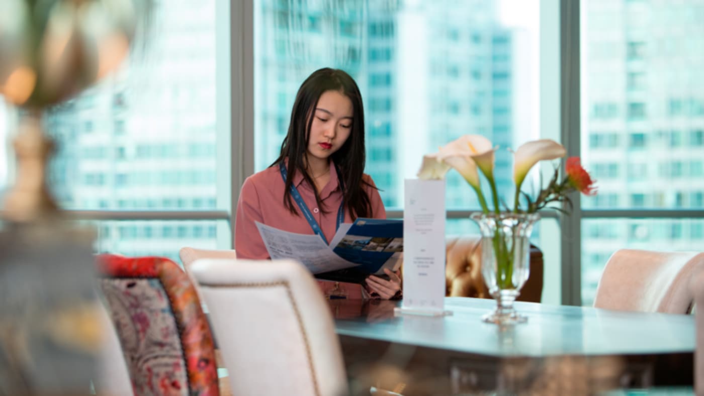 电竞菠菜在北京华贸中心办公室出租灵活弹性办公方案,能为不同企业也能提供定制化办公室体验